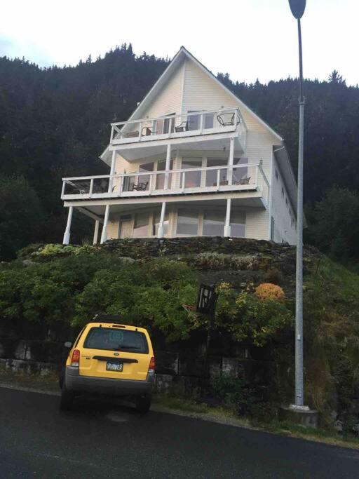 Kelli Creek Cottage - Reduced Price On Tours جونو الغرفة الصورة